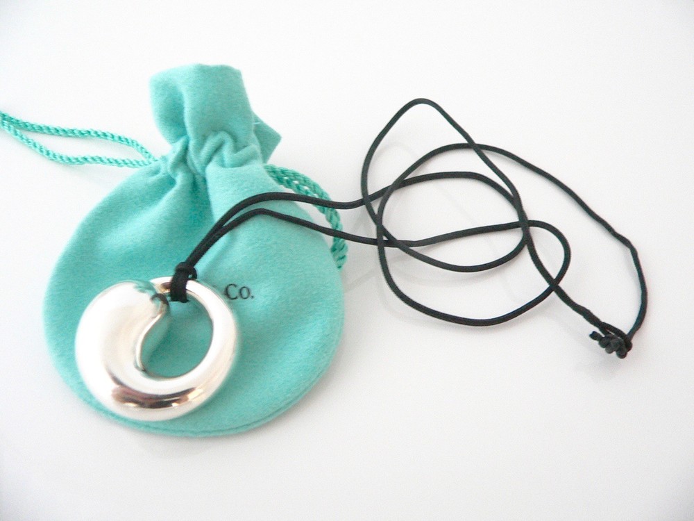 Tiffany & Co Large Eternal Circle Necklace Pendant Charm Cord Silver Gift Pouch