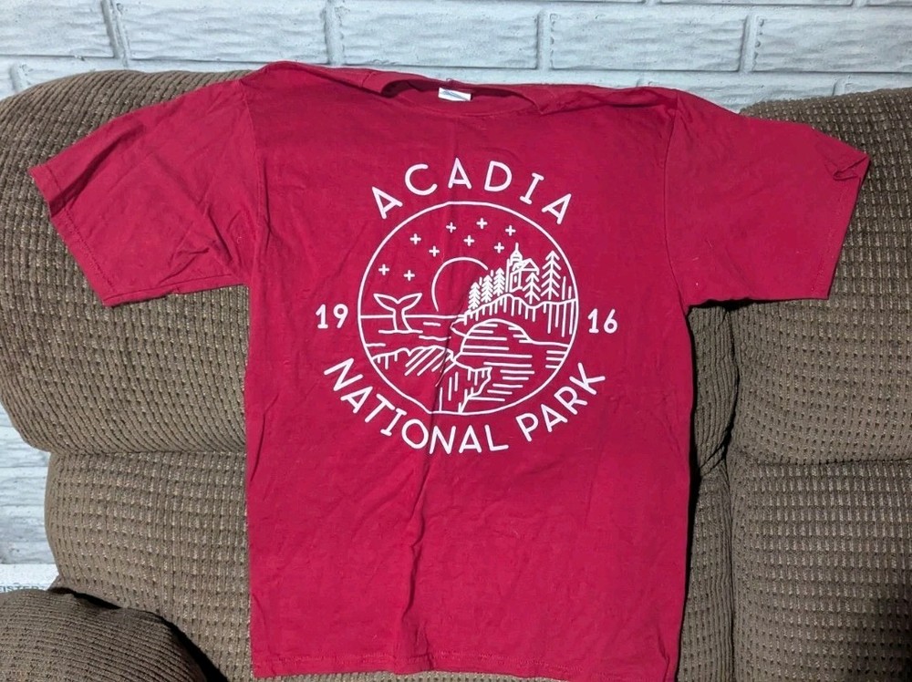 Acadia National Park Graphic Logo T-shirt Prairie Mountain Size S Small Red-image