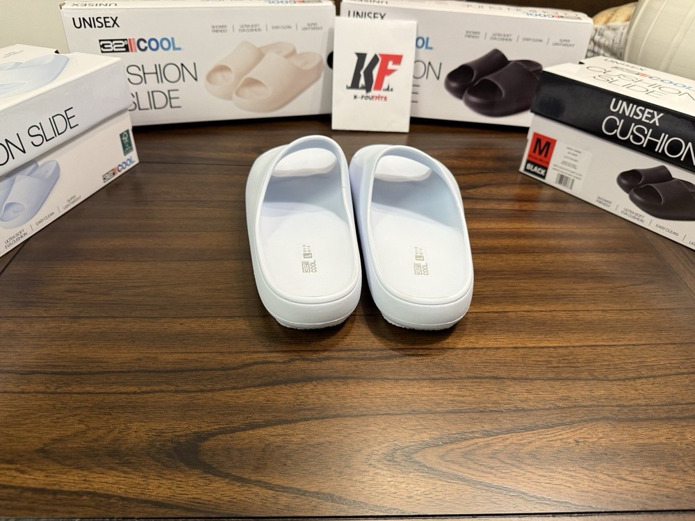 **Size 9 Women's 32°C Cool Cushion Slide Sandal for Summer Indoor Outdoor Beach Wear**  