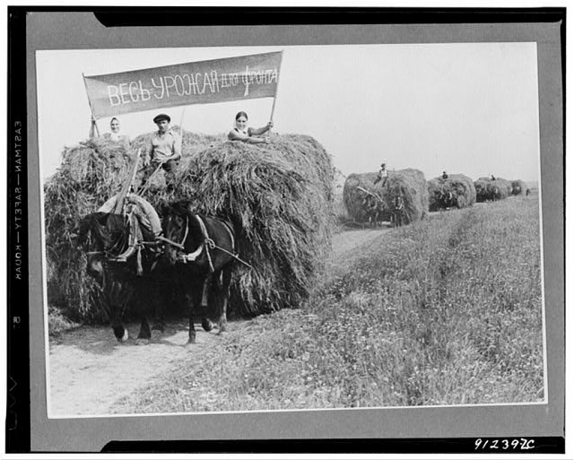 Photo:Hayride Wagon Parade 1930s Hay Bales Banner Horse Team