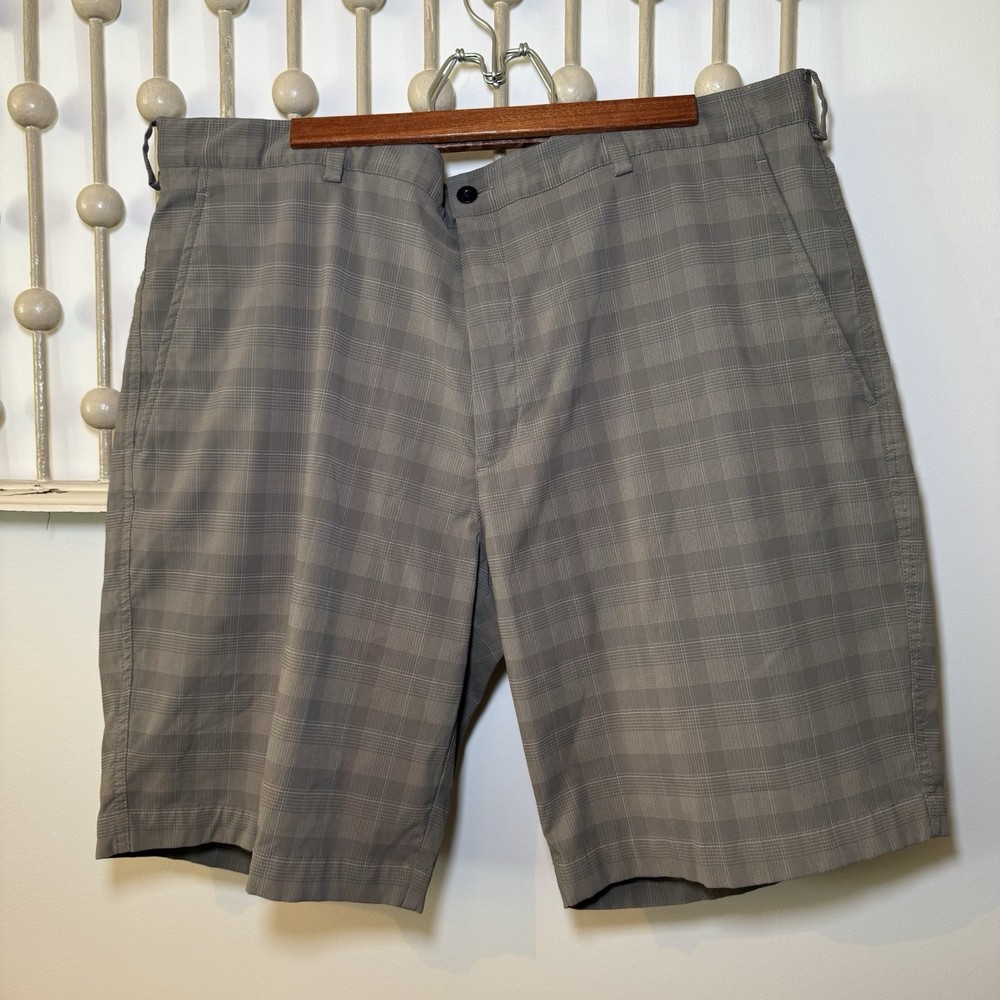 Nike Golf Shorts Plaid Dri Fit Performance Stretch Flat Front Mens Size 40 Gray