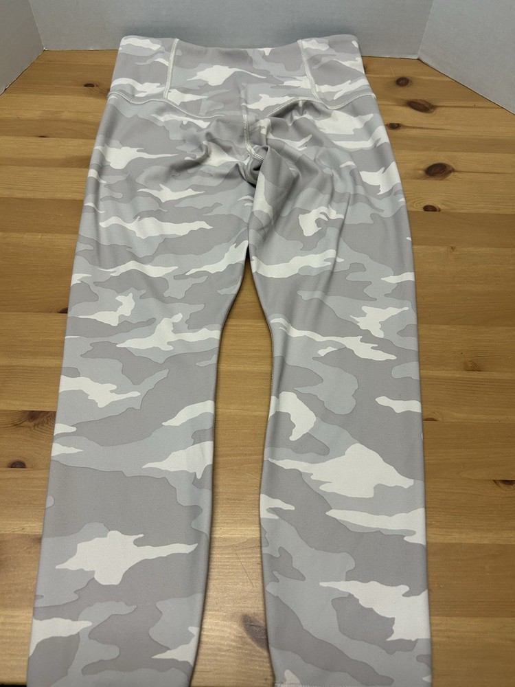 ATHLETA Elation Camo 7/8 Tight Leggings Taupe Sz SP