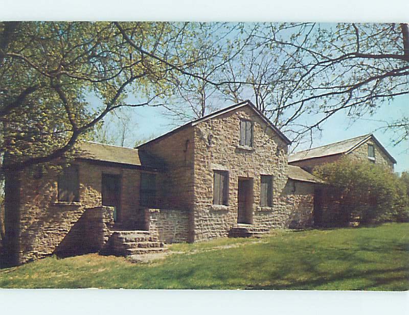 Unused Pre-1980 RETAIL STORE SCENE Rockton Illinois IL hp0640