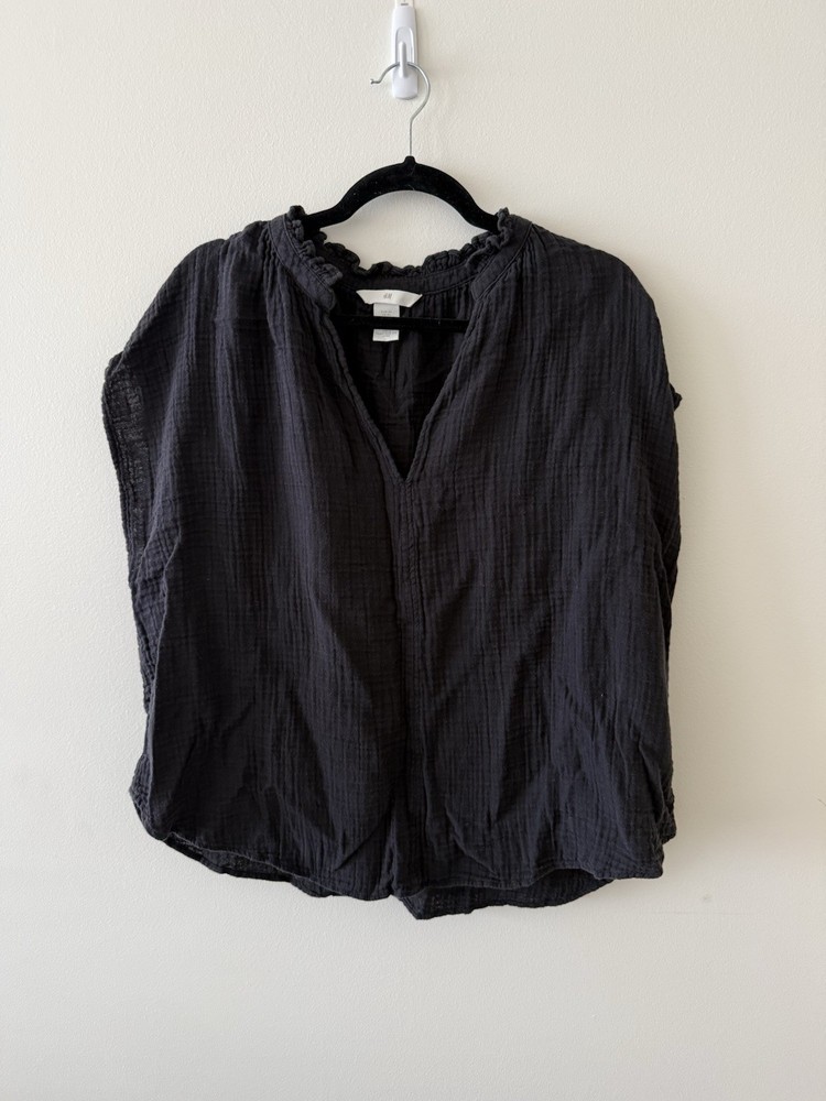 H&M Ruffle Trim Black Cap Sleeve Blouse Size XL 100% Cotton Frill Trim Gauzy
