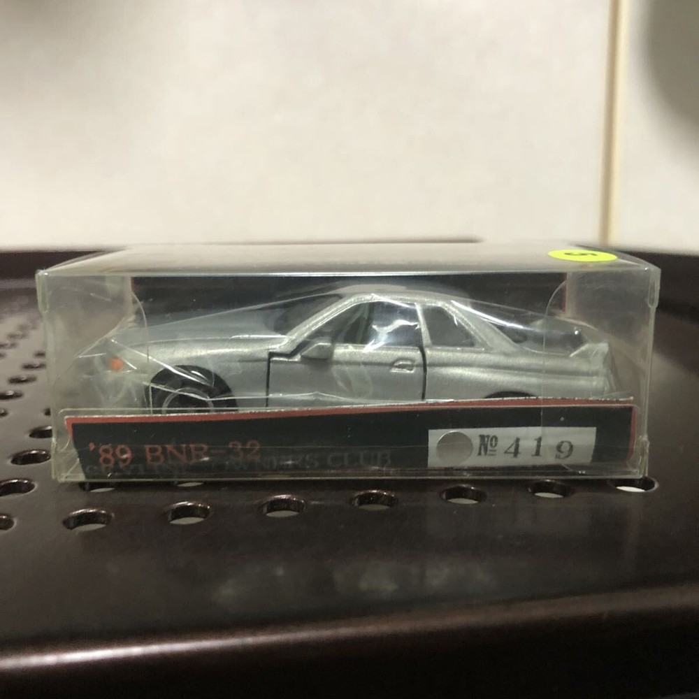 Takara Tomy Tomica Nissan Skyline GT-R R32 BNR32 1989 Club RRR Mini Car