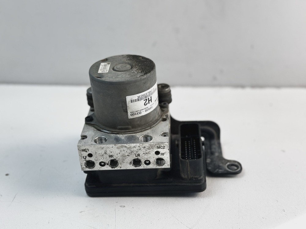 2016-2018 Hyundai Tucson Abs Pump Control Module 58920-3100