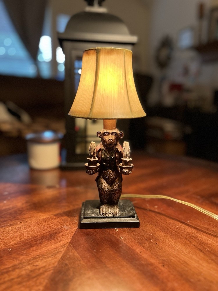 Vintage-style Monkey Butler Table Lamp Holding Candlesticks Resin Figurine Works