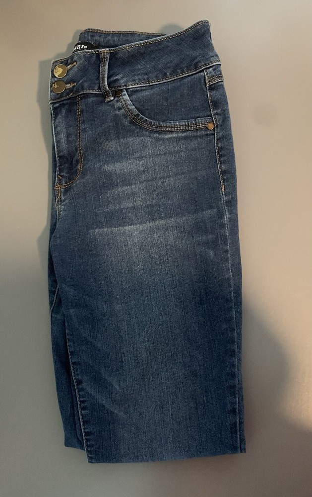 Women’s Skinny Jeans