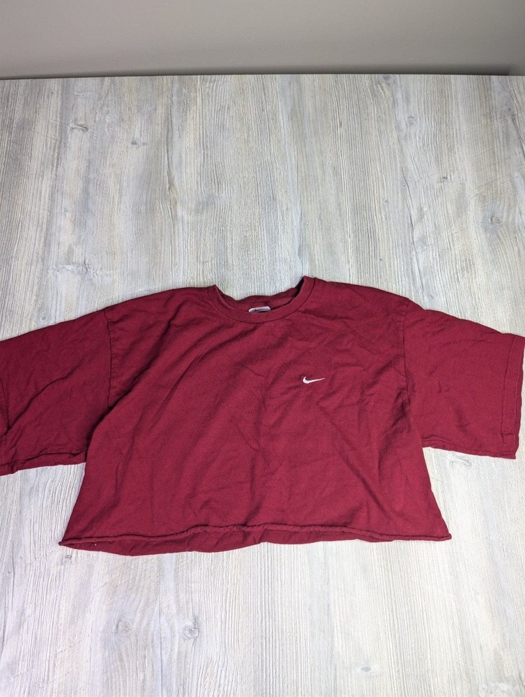 Vintage Nike Embroidered Swoosh Boxy Cropped T-Shirt
