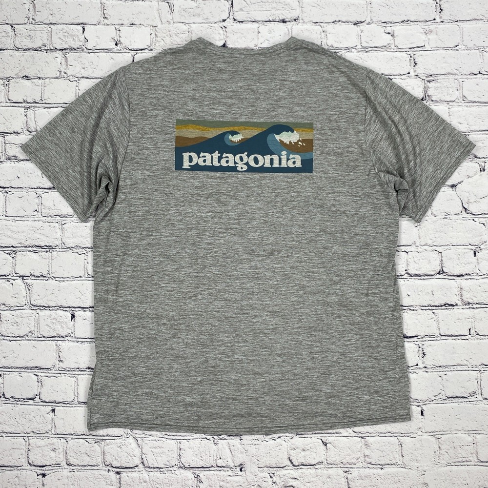 Patagonia Capilene Cool Daily T-Shirt Size XL Gray Wave Graphic Gorpcore Beach