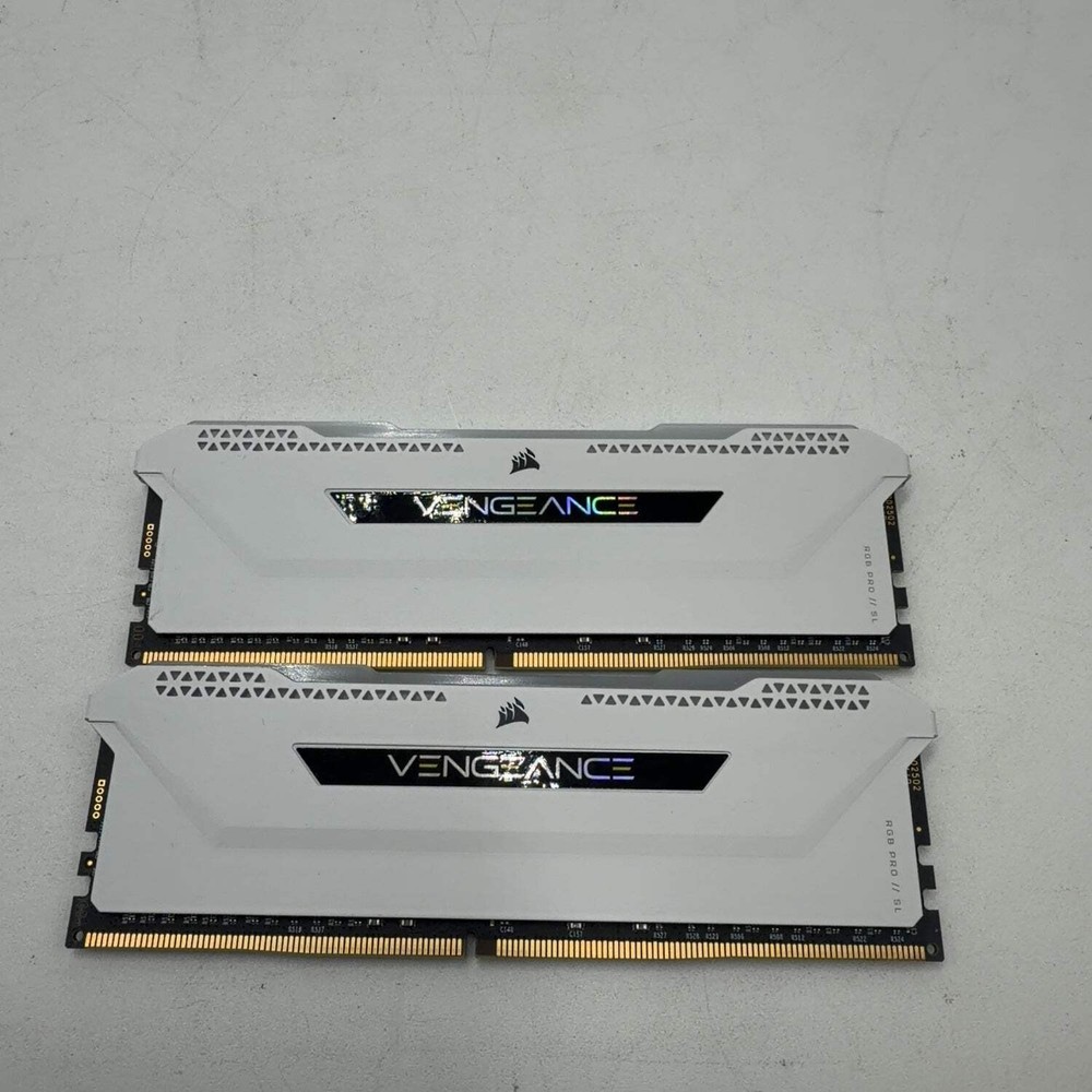 Corsair Vengeance RGB Pro 32GB (2x16GB) RAM DDR4 3600MHz CMH32GX4M2D3600C18W