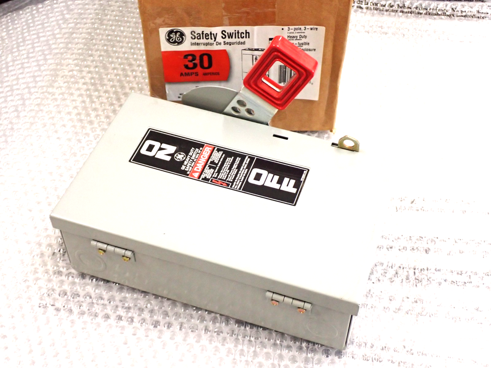GE SAFETY SWITCH THN3321 NEW