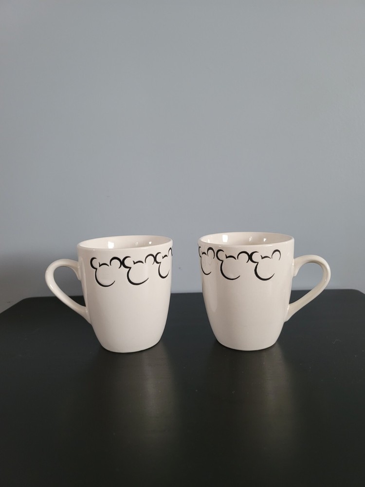 Set of 2 Disney Mickey & Co Marketed by Gibson Overseas Inc GABBAY Ceramic Mugs