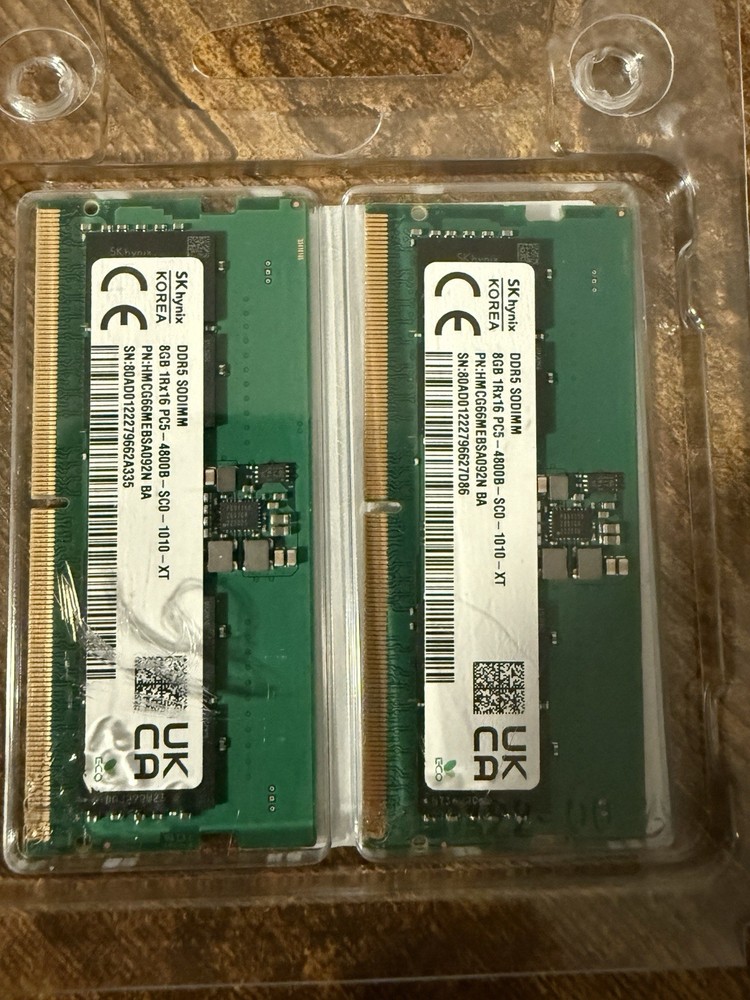 SK Hynix 16GB DDR5 SODIMM Laptop RAM Memory PC5-4800B PN:HMCG66MEBSA092N