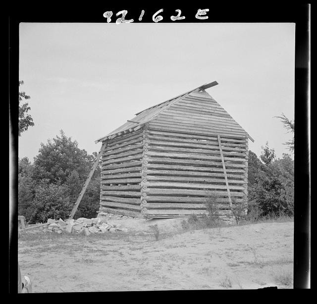 Photo:Log Cabin 1930s Woodland Rural Building