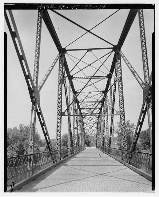 14. View north, upper truss connections - North Williston Bridge, Spanning
