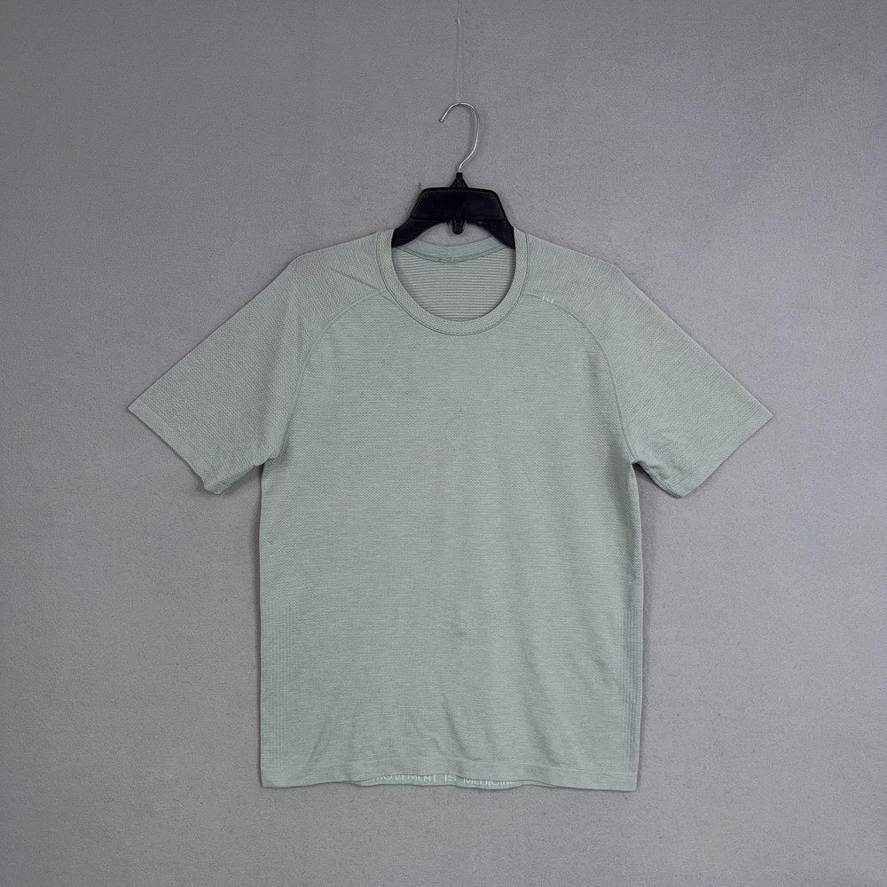 Lululemon Shirt Mens Medium Green Movement Is Medicine Athletic Short Sleeve Tee