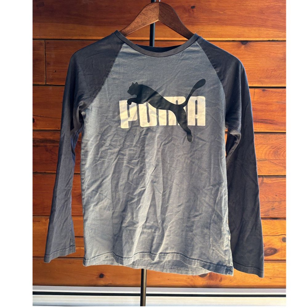 PUMA Boys Raglan Logo Graphic T-Shirt Gray/Black Colorblock Long Sleeve L