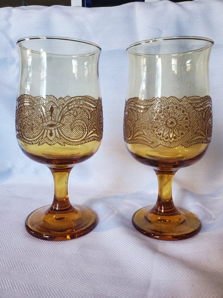 Set Of 2 Vintage Libbey Americana Amber Stemmed Wine Glasses Goblets Embossed