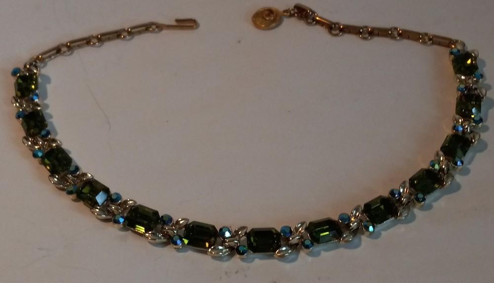 rare Vintage LISNER  brilliant Green Emerald Cut Rhinestone CHOKER Necklace