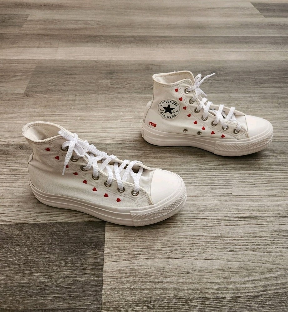 Converse Chuck Taylor All Star High Valentine’s Day Red Hearts Sz 6.5 Women