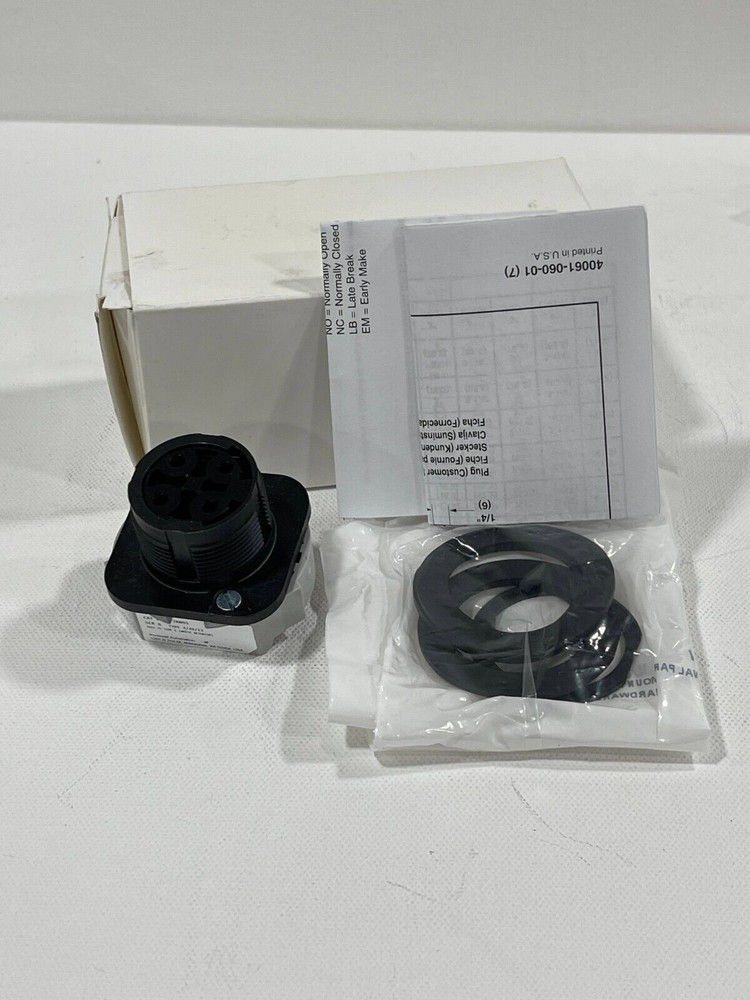 New! Allen Bradley 800H-JRN91  30mm Selector Switch   3-Position Non-Illuminated