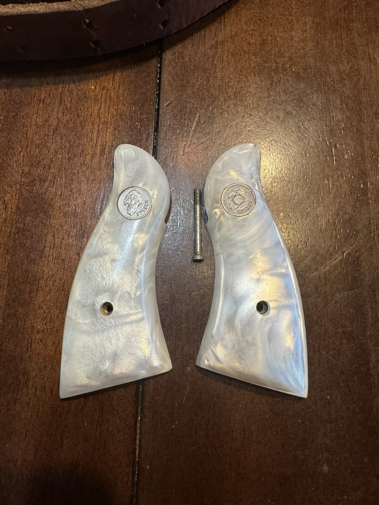 SPESCO - Revolver-Medium Frame-Imitation Pearl Grips w/Medallion -SQUARE Butt