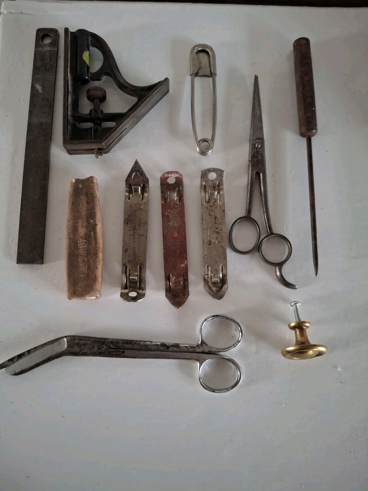 Lot Of A Variety Of Vintage Tools/Accessories