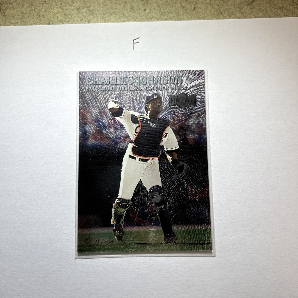 2000 Skybox Metal - Charles Johnson #61