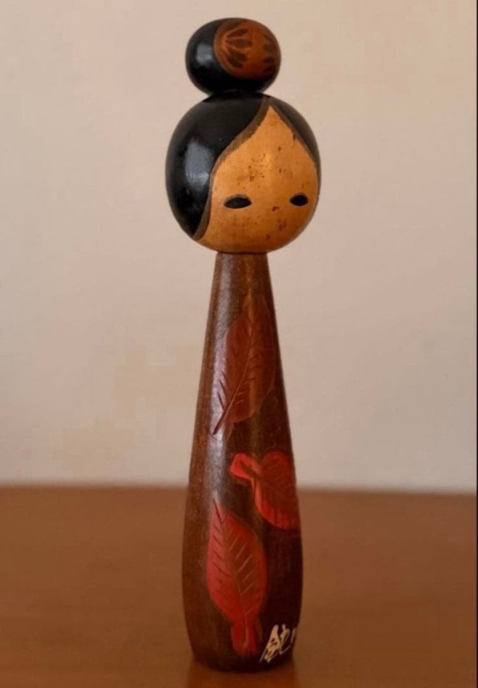 Sadao Kishi 22cm Vintage Wooden Kokeshi Doll with Leaf Pattern Retro Japan