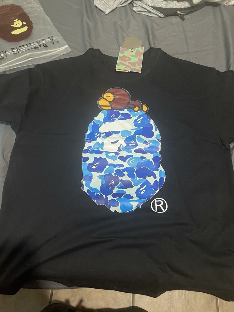 A Bathing Ape BAPE Men’s M Black Cotton Ape Head Logo Graphic Crew Tee