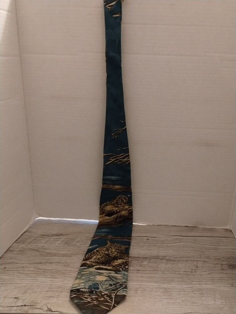 Endangered Leopard Silk Tie 56 Inch Wildlife Conservation USA Design  