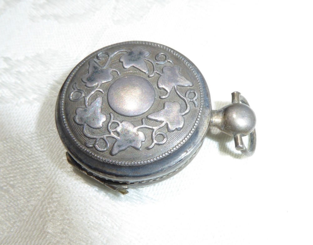 ANTIQUE VICTORIAN VINEGRETTE LOCKET PENDANT CIRCA 1880's Ornate Silver Tone