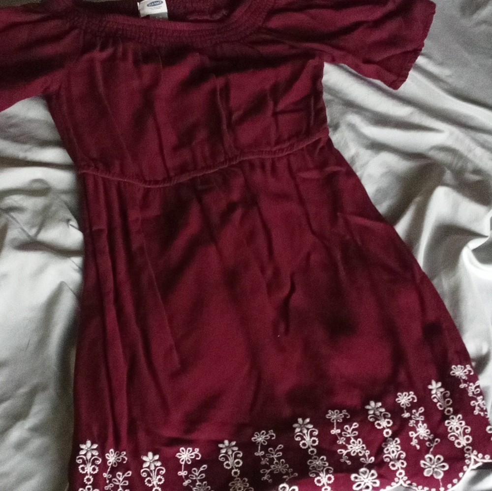 Old Navy Girls Burgundy A-Line Embroidered Short Floral Dress Size 6-7