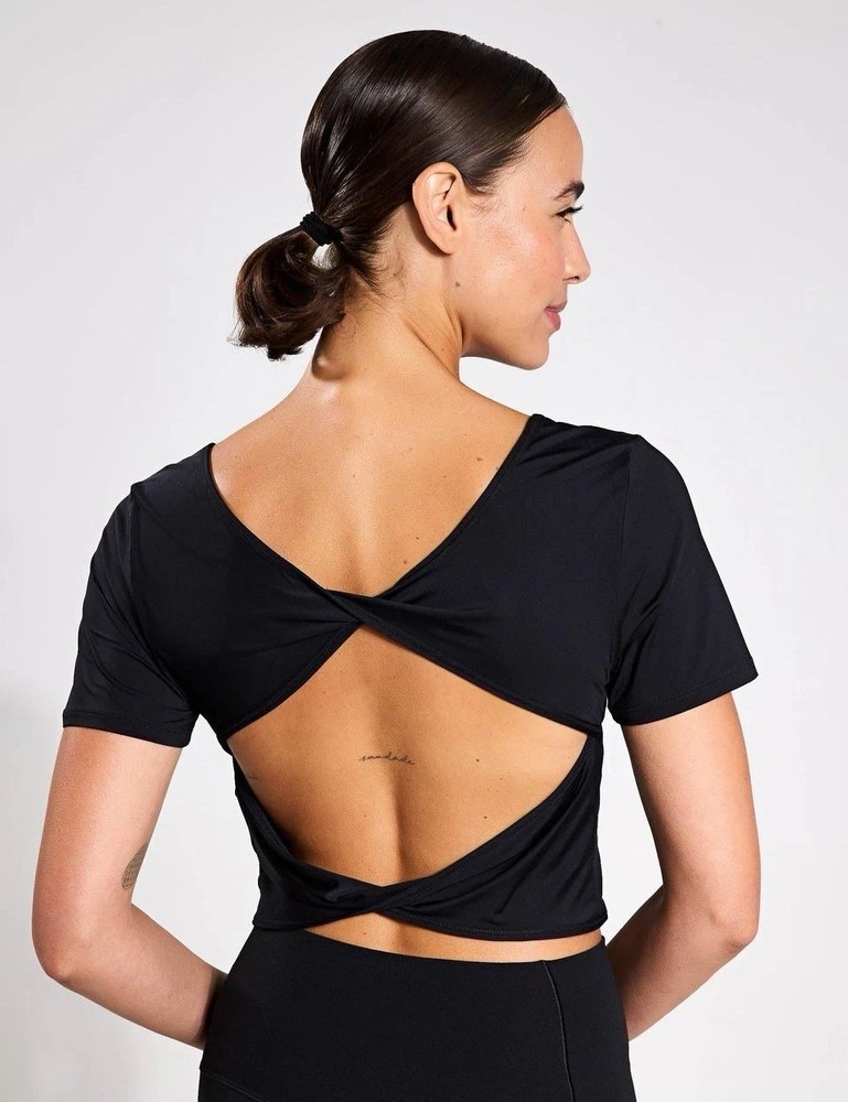 Nike One Classic Dri-FIT Short-Sleeve Cropped Twist Top - Black M