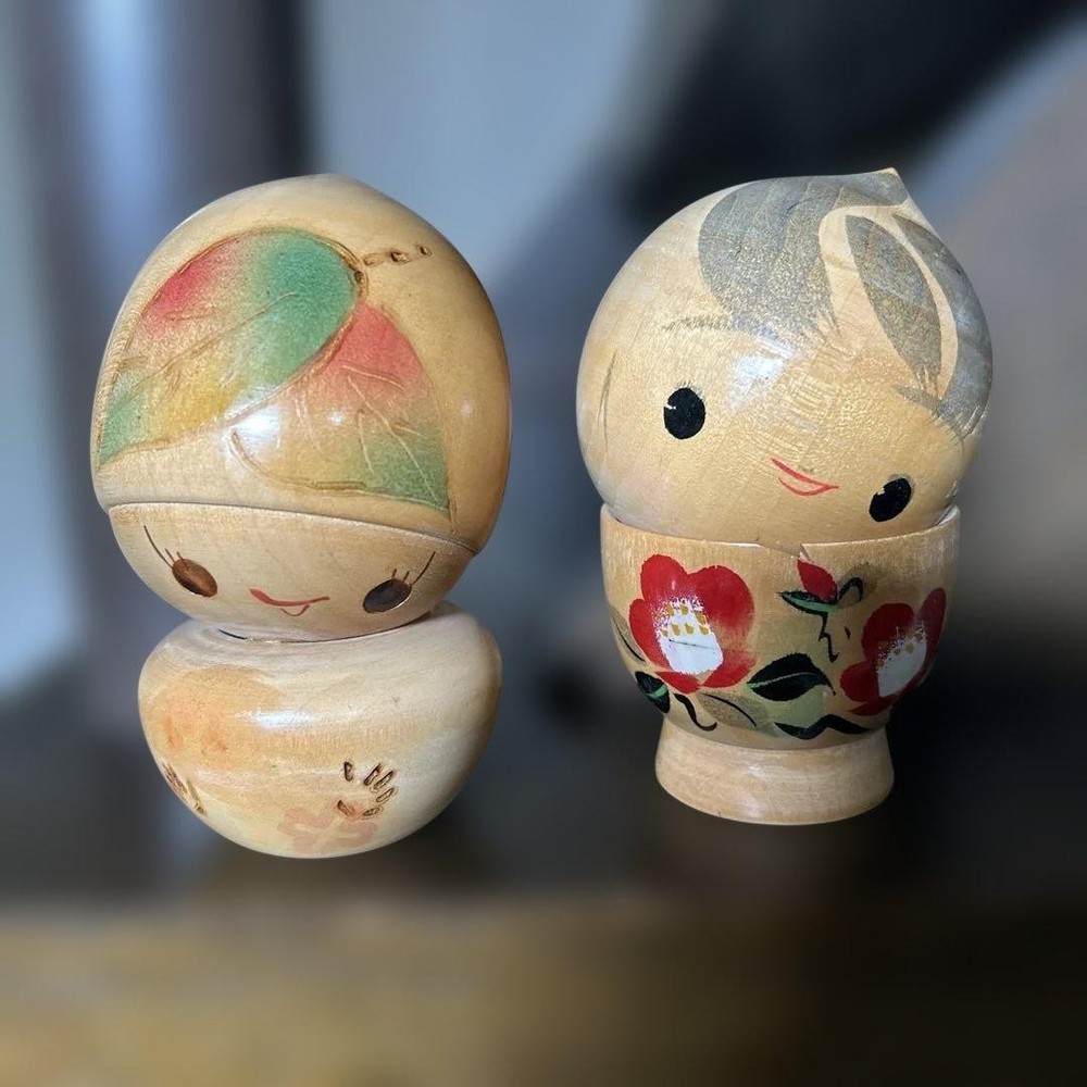 Showa Retro Kokeshi Dolls Set of 2 Colorful Flower Pattern Wooden Handcrafted