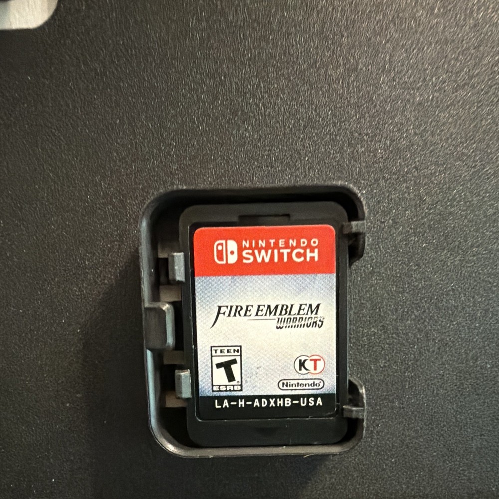 Fire Emblem Warriors (Nintendo Switch, 2017)