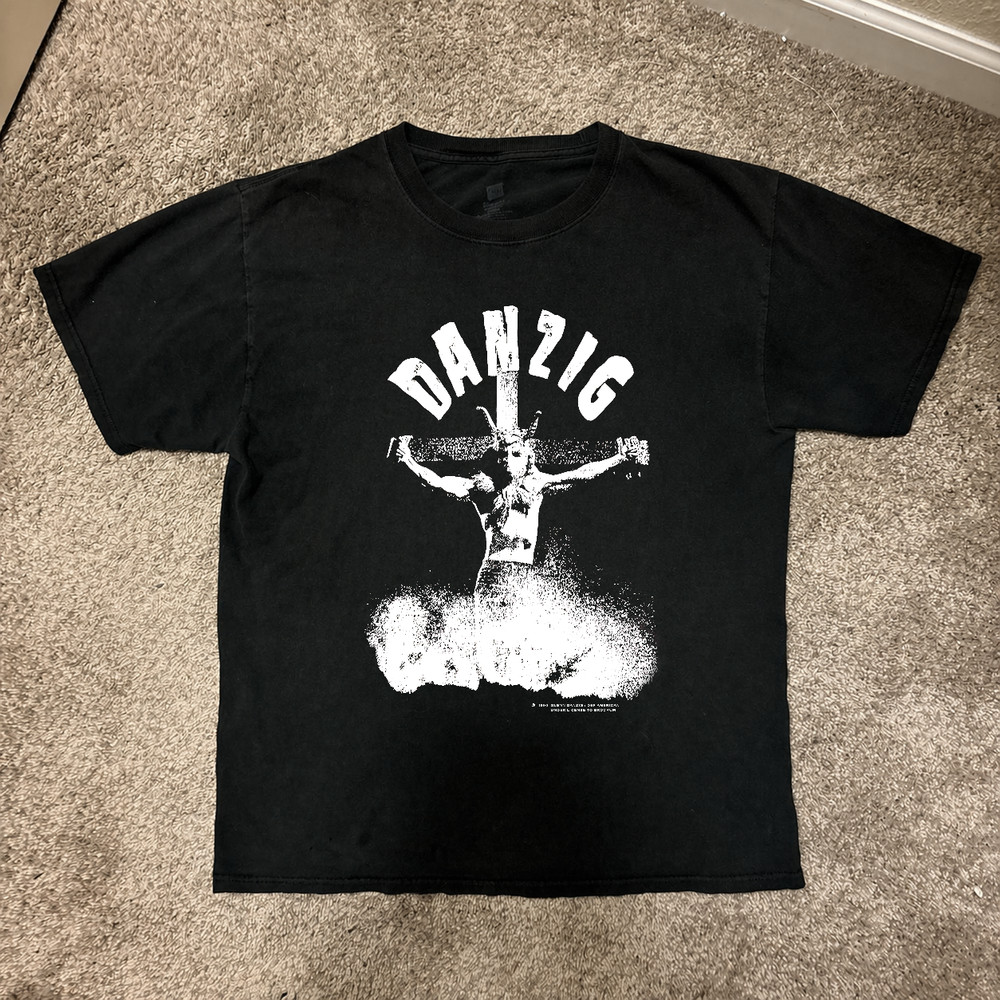Danzig 1990 Schwarz Unisex T-Shirt — Uncensored Style