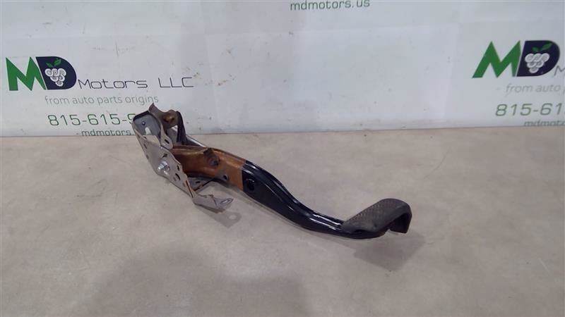 2019-2020 Toyota Corolla Le Brake Pedal Oem 47110-12390