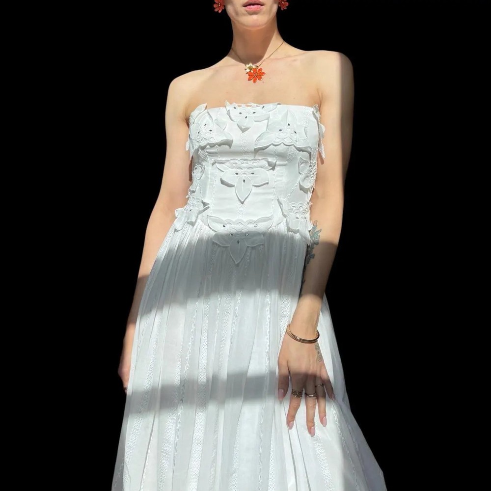 Vintage White Cotton Eyelet Dress 70s Strapless Corset Bodice size US4/6