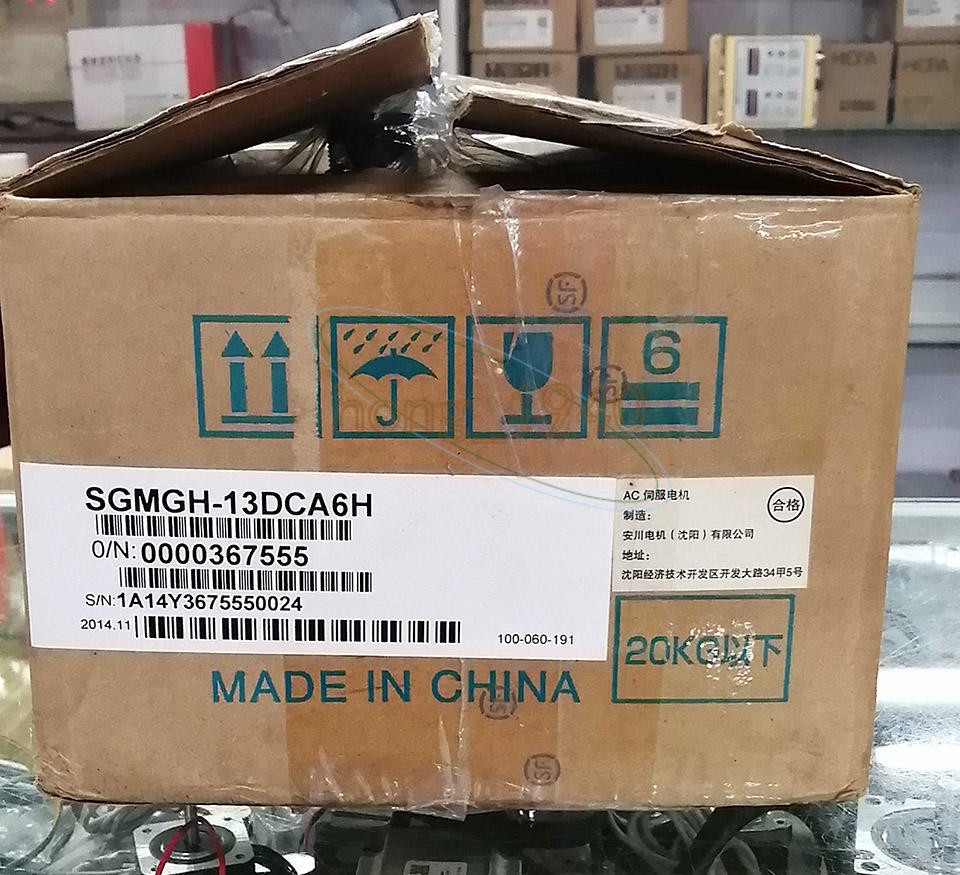 1PCS New Yaskawa Servo Motor SGMGH-13DCA6H