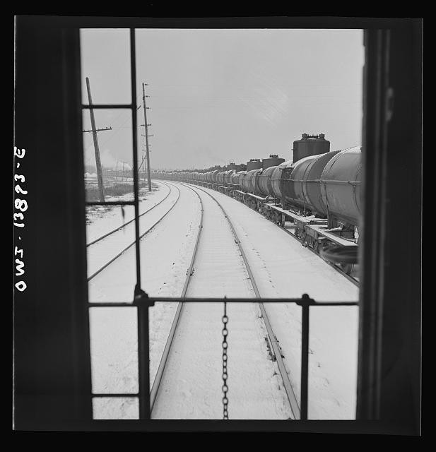 Photo:Argo Illinois 1943 Indiana Harbor Belt Freight Train Oil Tank Cars