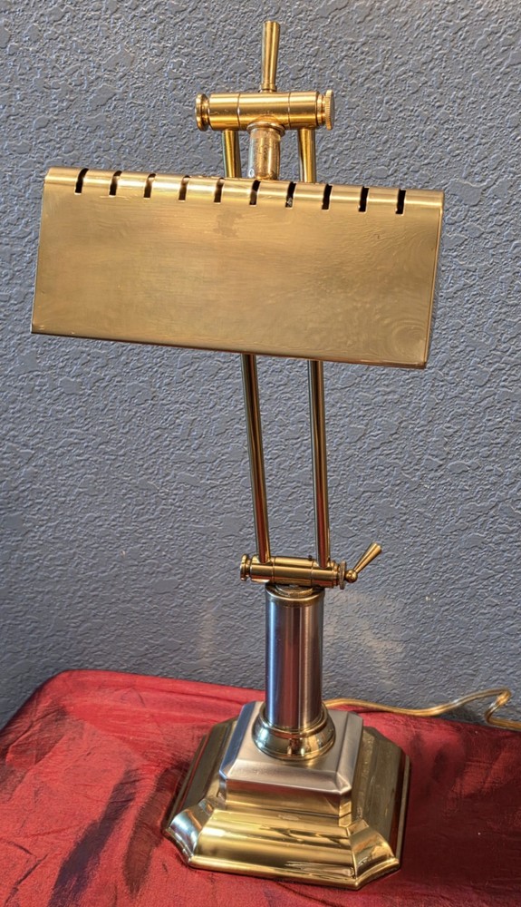 Vintage Antique Brass Finish Adjustable Desktop Table Style Bankers Lamp