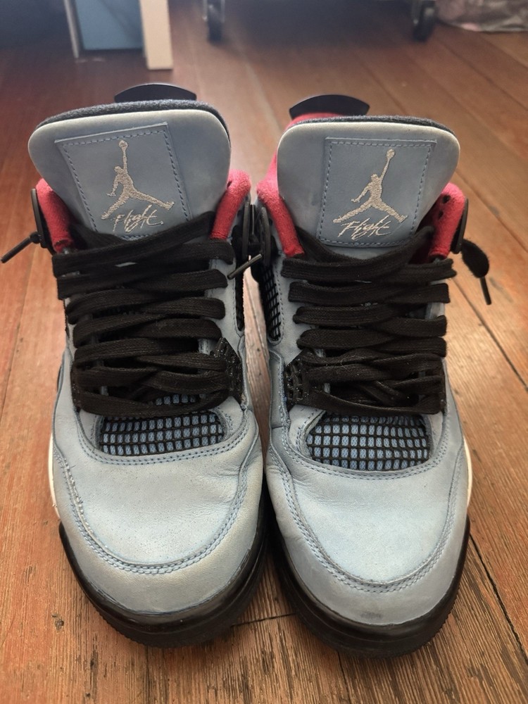 Air Jordan 4 Travis Scott