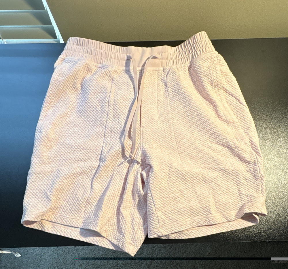 Lululemon Women's Light Pink Athletic Shorts Blended Fabric Drawstring Pockets