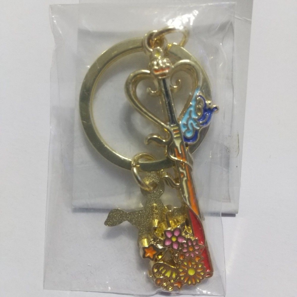 Ichiban Kuji KINGDOM HEARTS Linking Hearts Prize G Keyblade Charm Collection