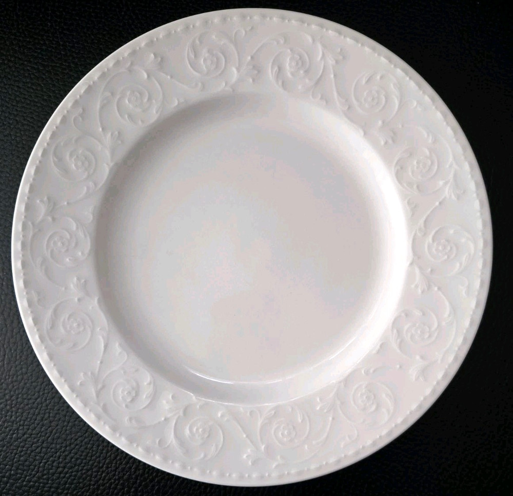 Set Of 3 Mikasa Maxima Fine China Riviera White Salad Plates 8 1/2