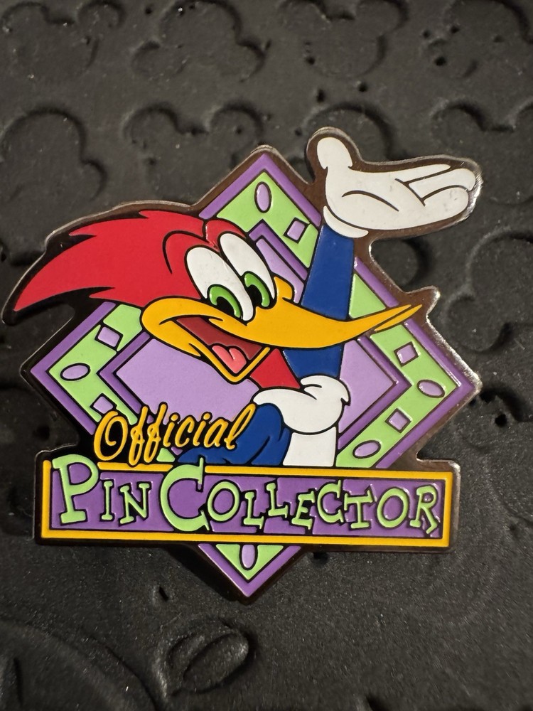 Universal Studios Woody Woodpecker OFFICIAL PIN COLLECTOR Pin-RARE!
