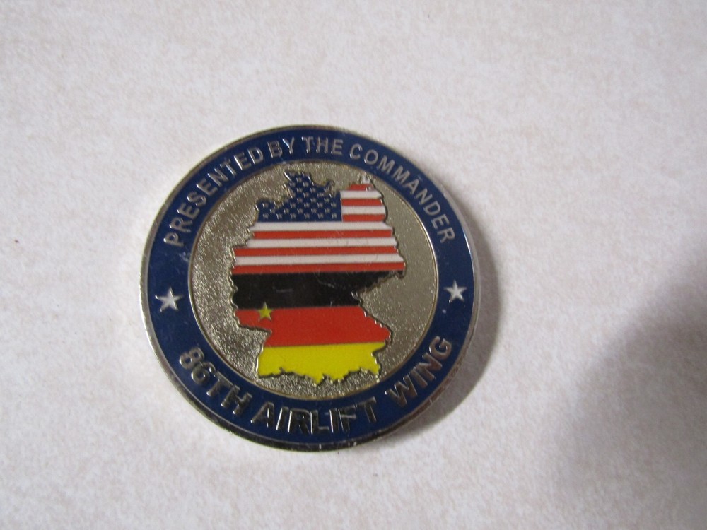 CHALLENGE COIN ORIGINAL OLDER 86TH AIRLIGT WING COMMANDER VIRTUS PERDURAT