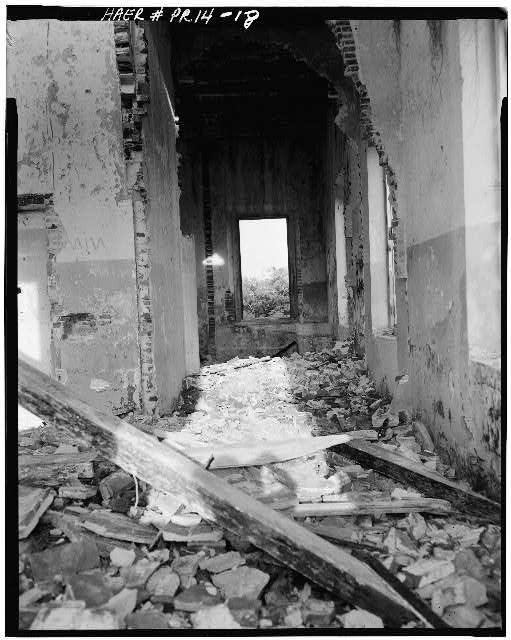 Photo:Guanica Puerto Rico Faro del Puerto de Guanica Interior Ruins 1900s